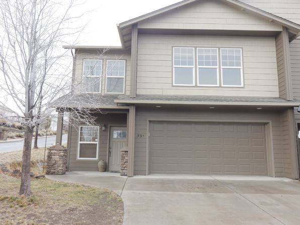 591 NE Brookstone Dr