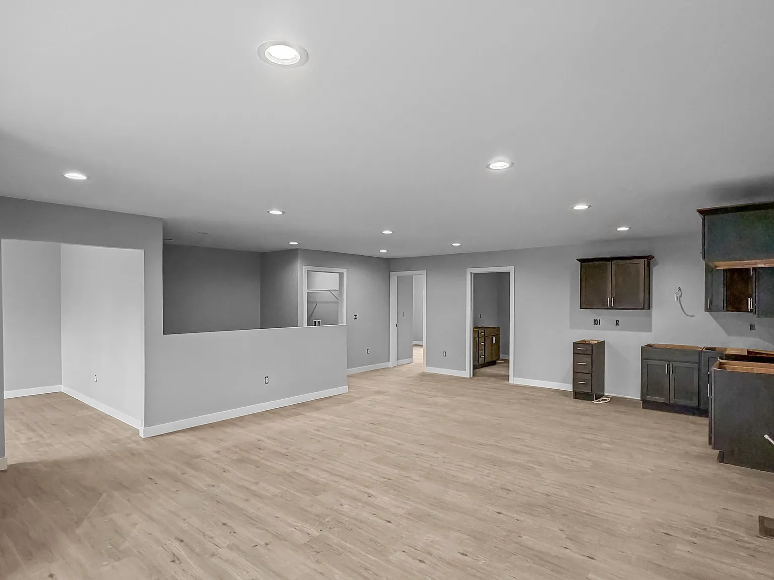 4 bed, 3.5 bath, 3963 sqft, $2,800 — Photo 4