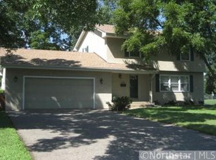 6921 Indiana Ave N, Brooklyn Center, MN 55429