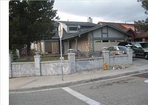 1st image of 14470 Glenoak Pl