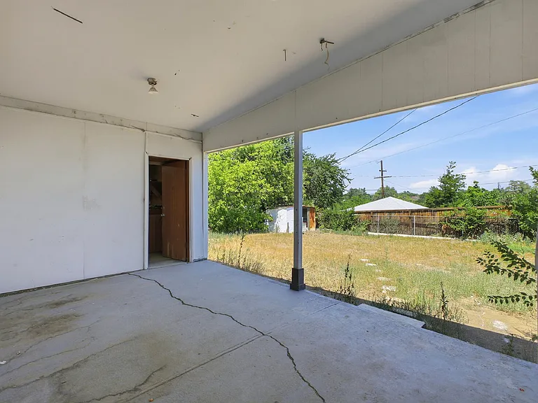 1811 S Irving St — Photo 21