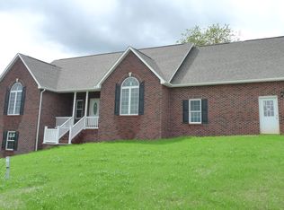 5 Carolee Court, Pulaski, VA 24301