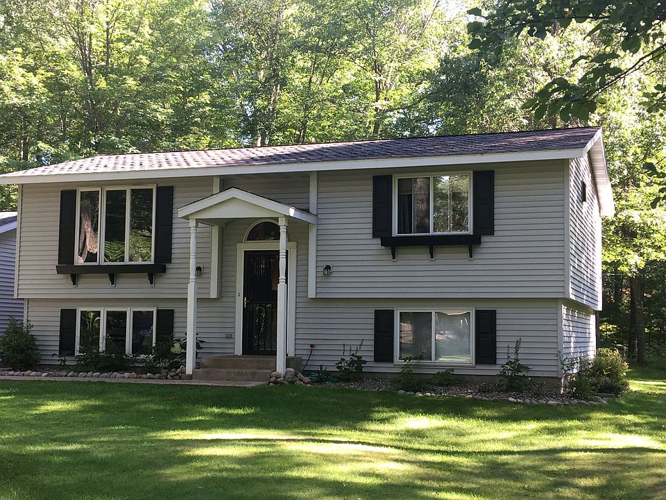 1st image of 9337 Dahlia Dr