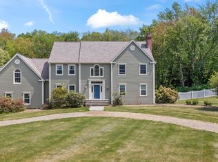 1 Dover Cir, Newtown, CT 06470