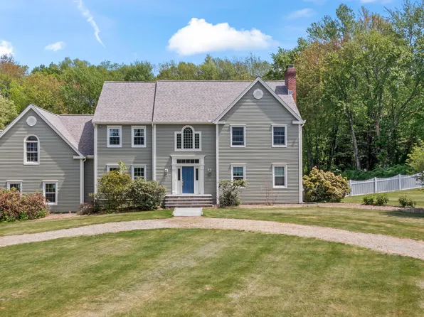 1 Dover Circle, Newtown, CT 06470