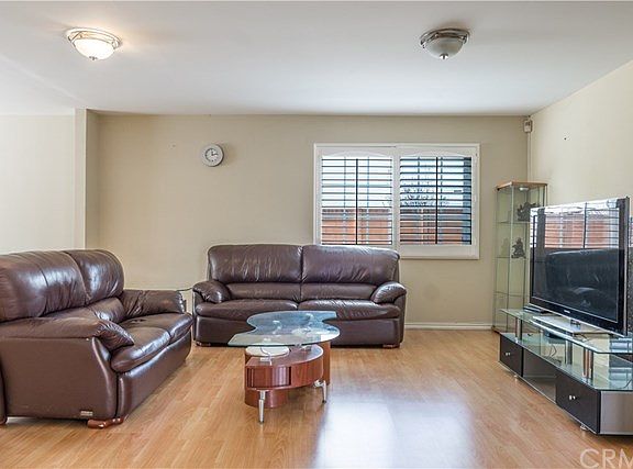 4th image of 5106 Bartlett Ave APT B