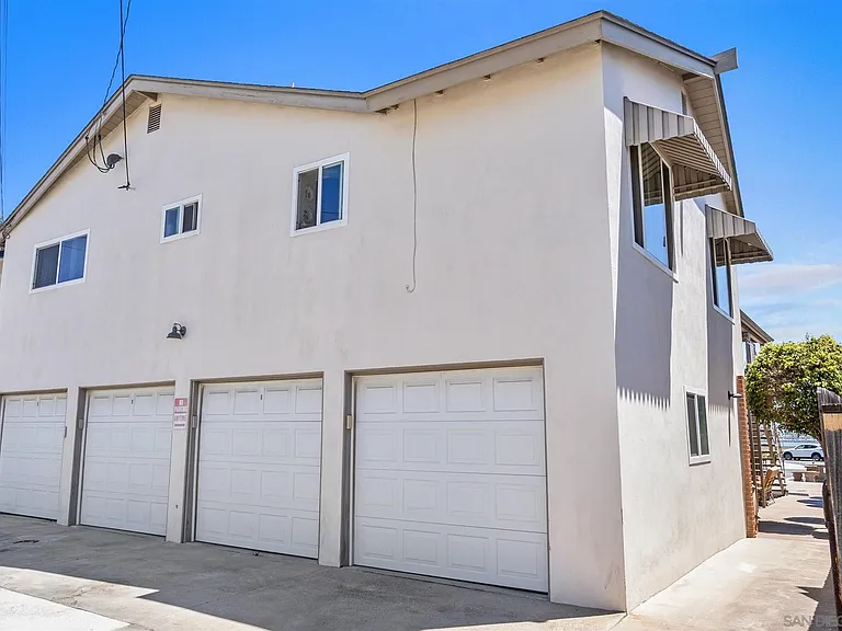 3842 Lamont St — Photo 30