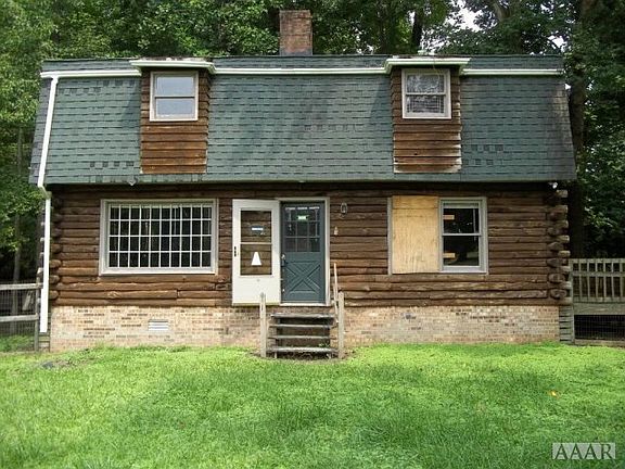 2nd image of 114 Taylor St