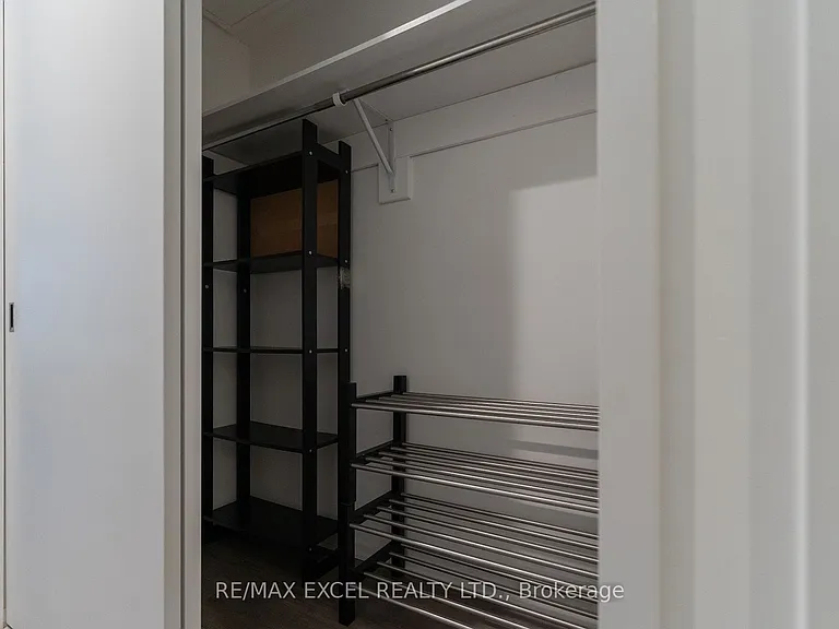 783 Bathurst St #506 — Photo 8