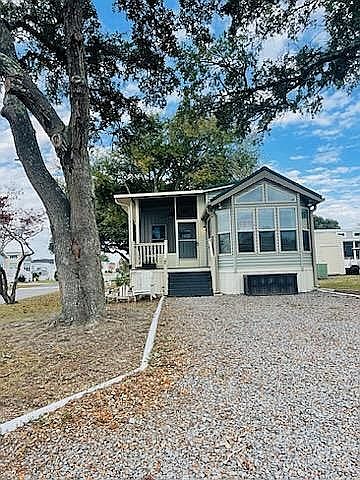 Front of House & Driveway