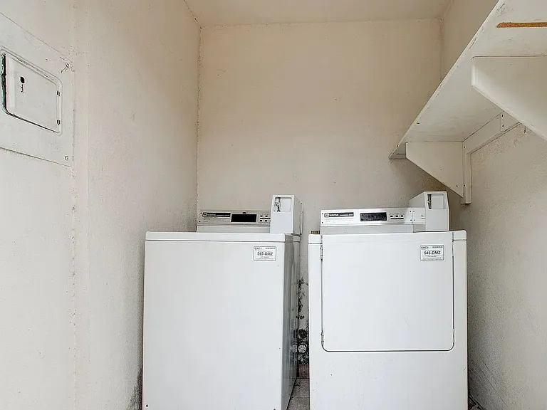 9631 N 12th Ave #201 — Photo 14