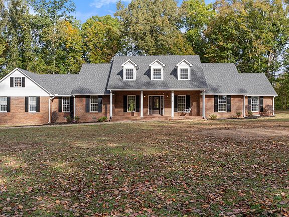 2nd image of 416 Powers Rd