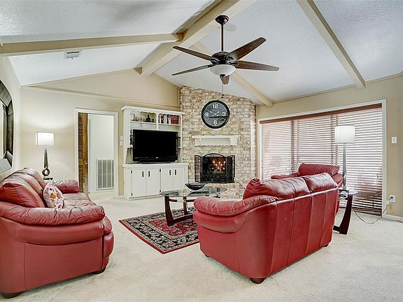 3rd image of 3411 Glenn Lakes Ln