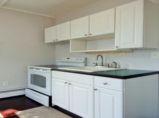 41 Annandale Rd #3R, Newport, RI 02840