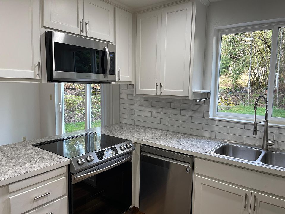 1st image of 11901 221st St SE #A