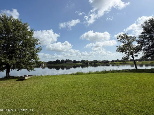 231 New Arbor Rd W, Poplarville, MS 39470