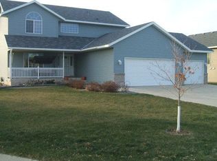 611 Northridge Dr, Litchfield, MN 55355