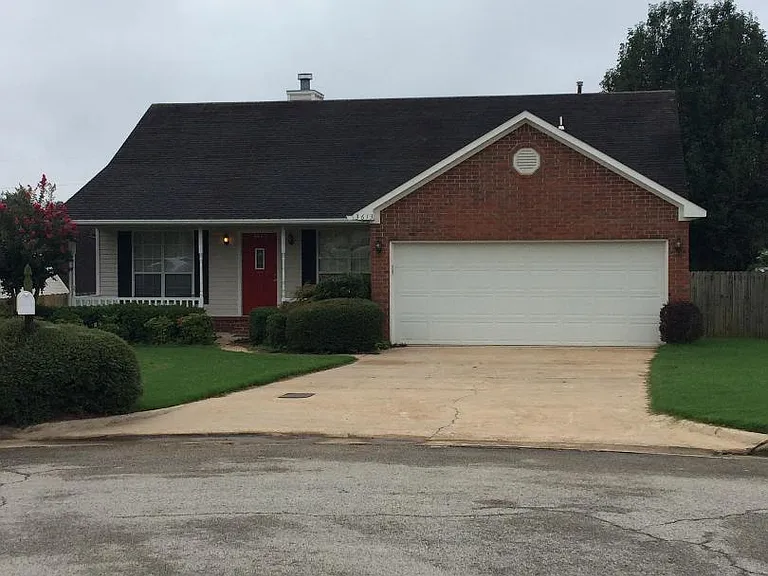 3613 Savannah Cir — Photo 3