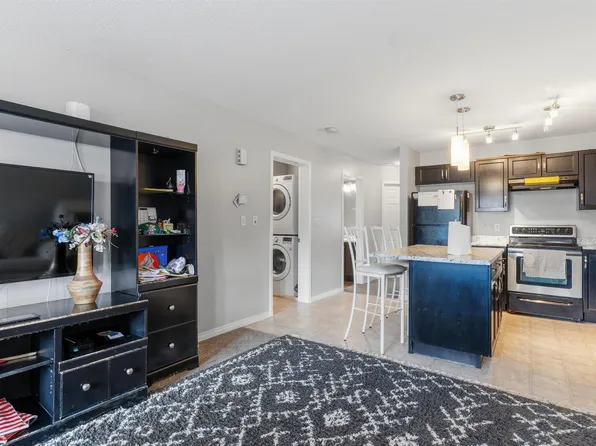 3305 Orchards Link SW #30, Edmonton, AB T6X 2H1