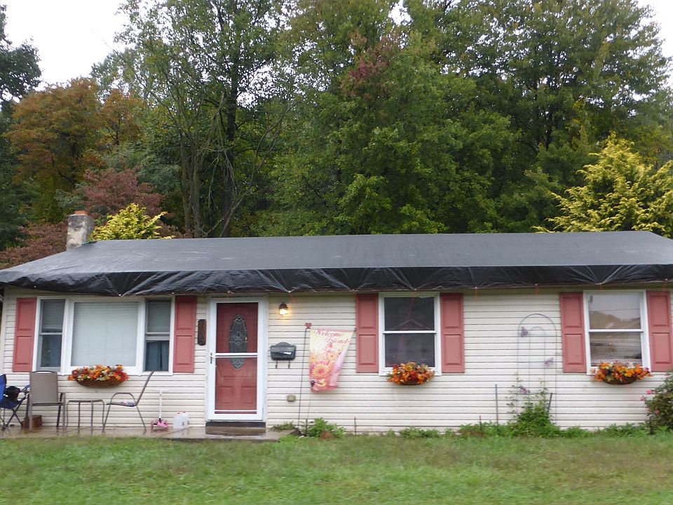 915 Charles St, Coatesville, PA 19320 Zillow