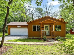 207 Butterfield Ln, Houghton Lake, MI 48629