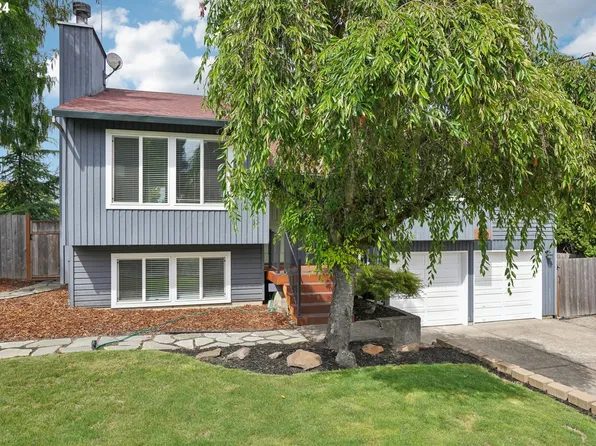 1050 NE 13th Ave, Canby, OR 97013