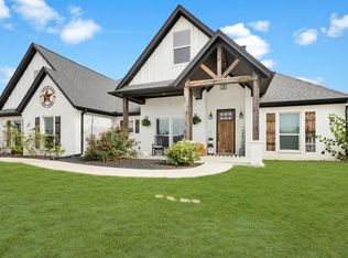 194 Cedar Mountain Dr, Weatherford, TX 76085