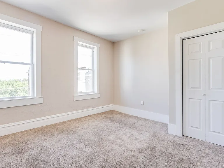 10 - 35 Mt Oliver — Photo 10