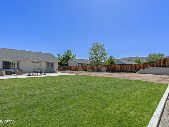 1427 Rosy Finch Dr, Sparks, NV 89441