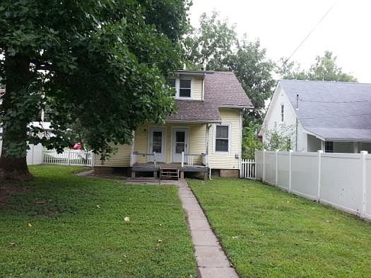 2nd image of 923 N 5th St