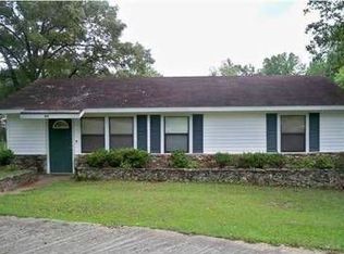 817 Azalea St, Tallassee, AL 36078