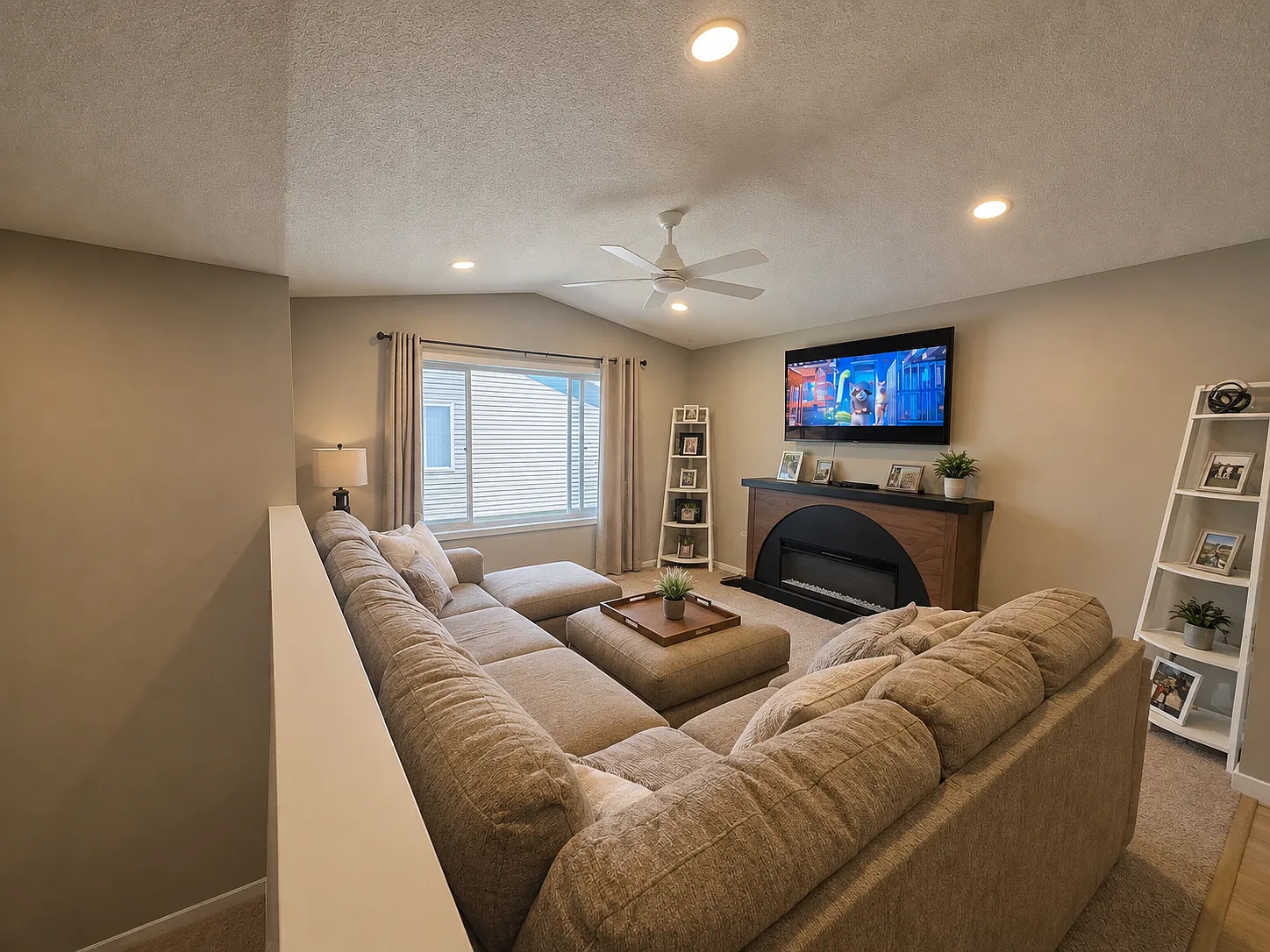 3 bed, 1876 sqft, $2,650 — Photo 4