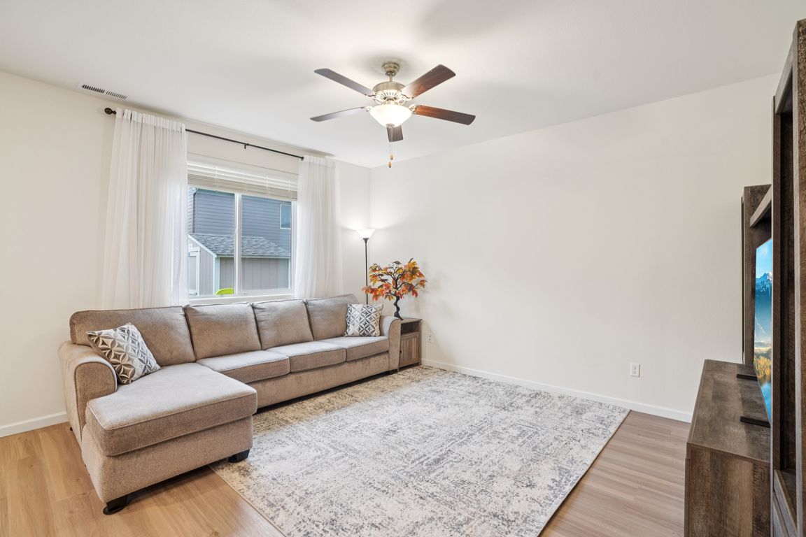 next background image