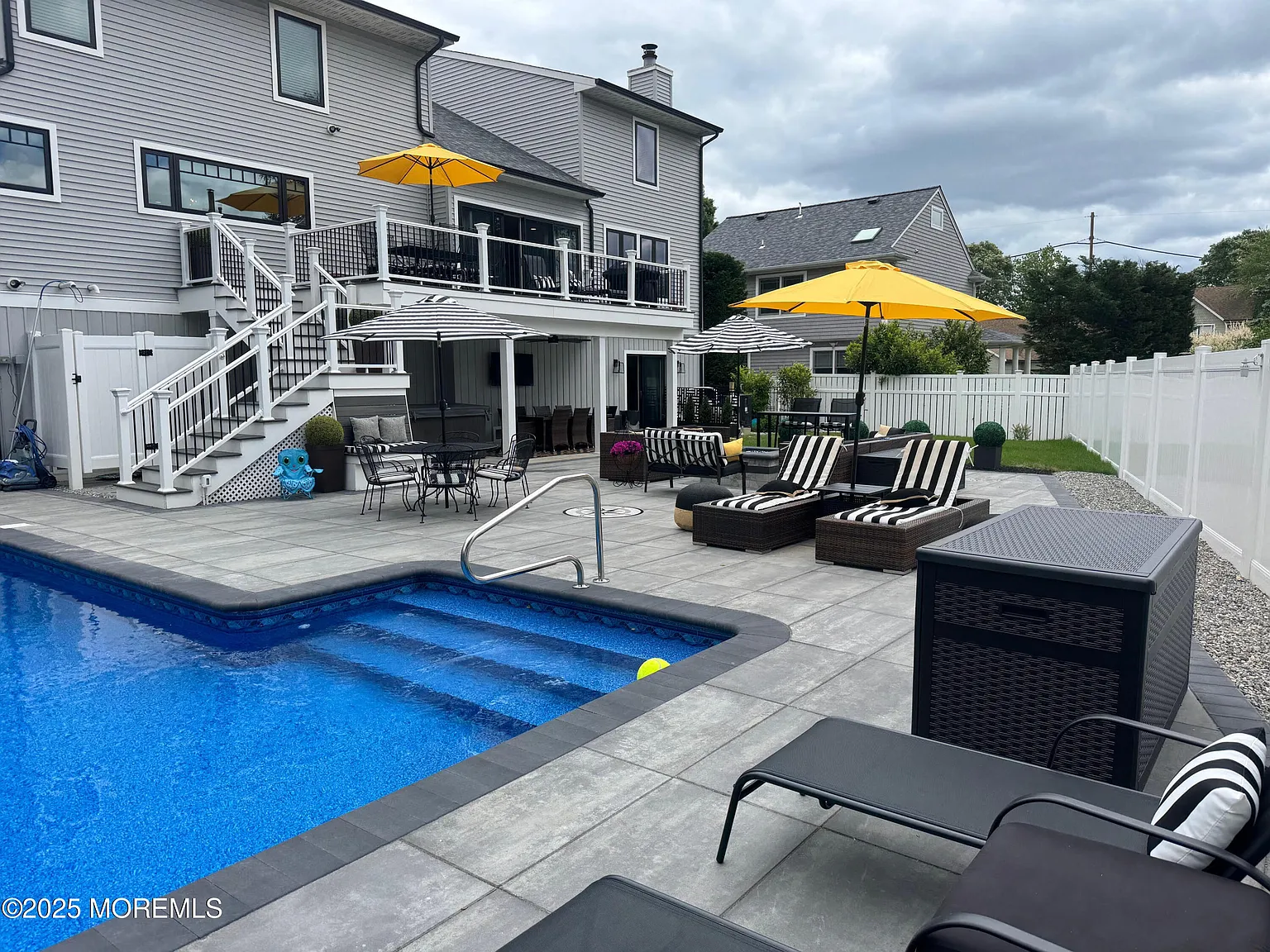 4 bed, 3.5 bath, 4464 sqft, $13,000 — Photo 4