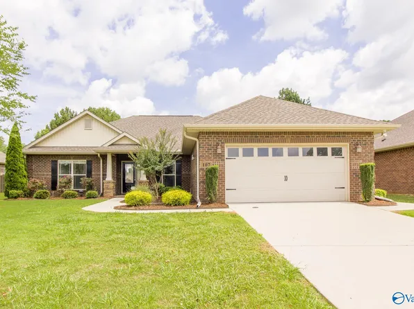 107 Legacy Pointe Cir, Huntsville, AL 35806