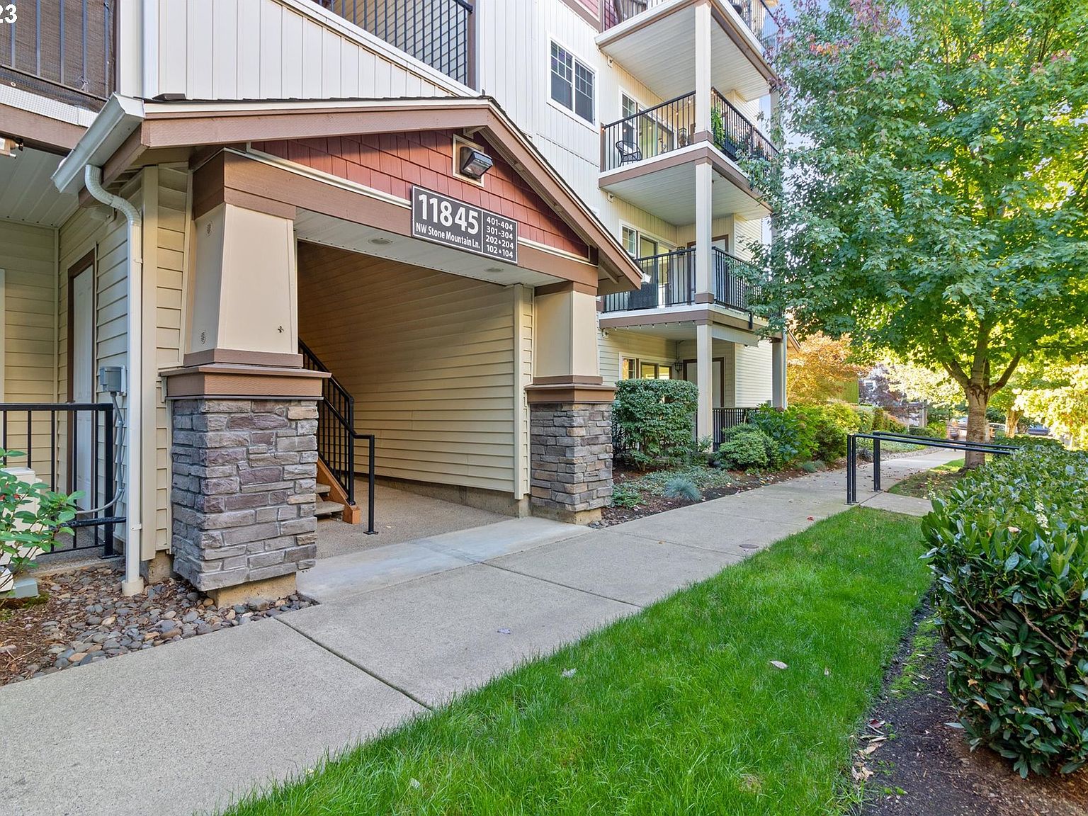 11845 NW Stone Mountain Ln, Portland, OR 97229 | Zillow