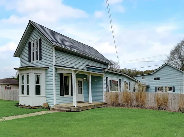 325 S Main St, Saint Louisville, OH 43071