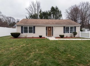 24 Hewitt Ave, North Andover, MA 01845