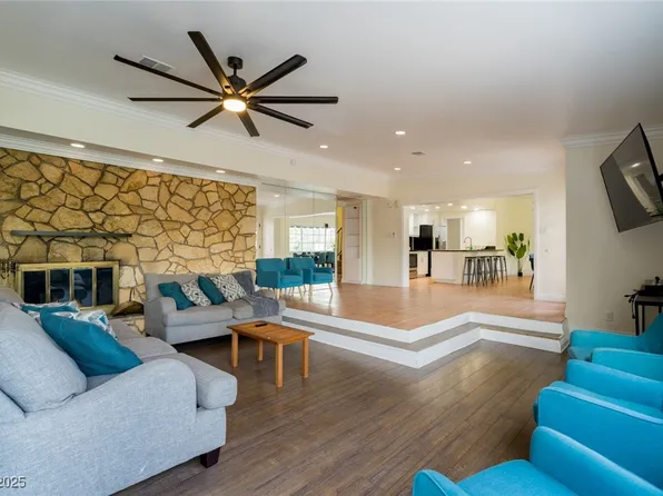 1601 Becke Cir, Las Vegas, NV 89104