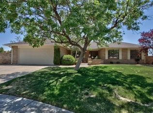 5701 Royal Oak Pl NE, Albuquerque, NM 87111