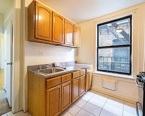 Rented by Executive Towers  | media 23