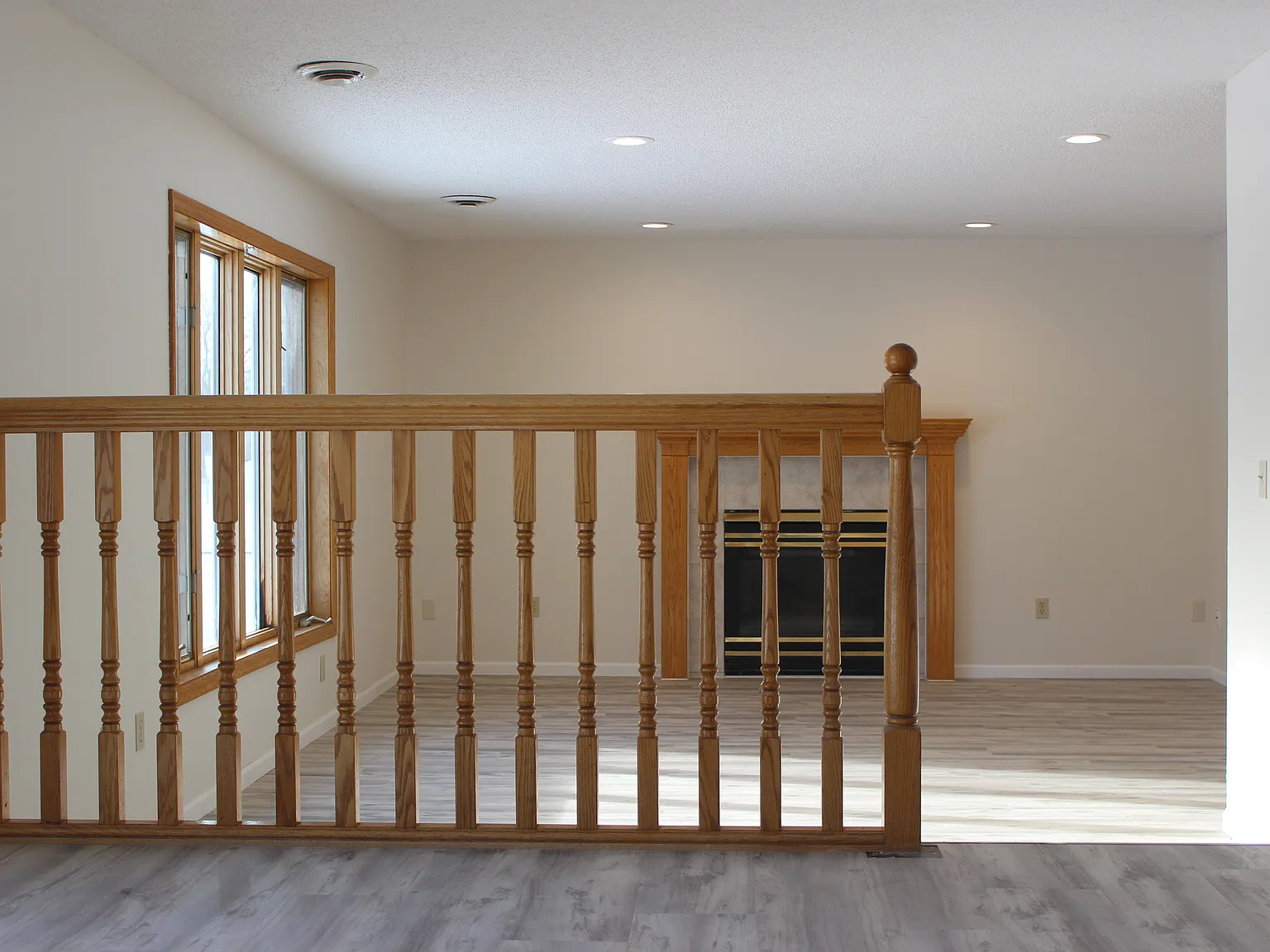 13451 Red Fox Rd — Photo 4