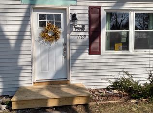 1109 E Saint Andrews Rd, Midland, MI 48642