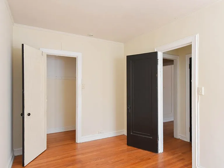 1211 W Elmdale #F3 — Photo 17
