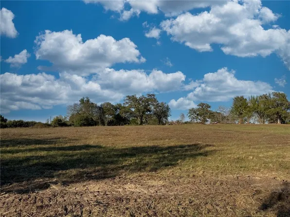 11281 Gourd Neck Loop, Franklin, TX 77856