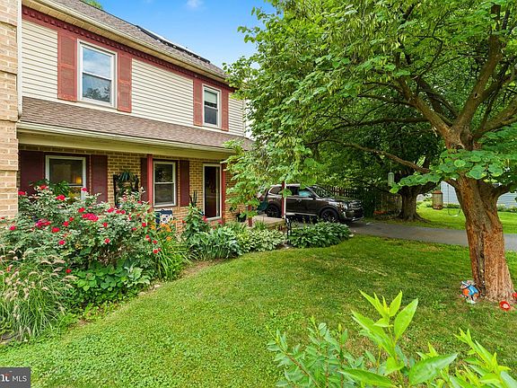 3rd image of 2314 Lawnwood Ct