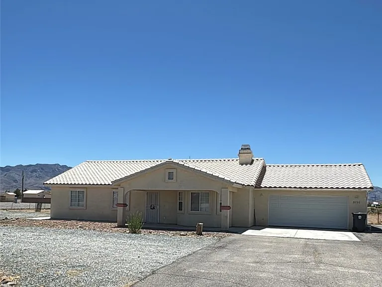 3790 Vanguard Ave — Photo 1