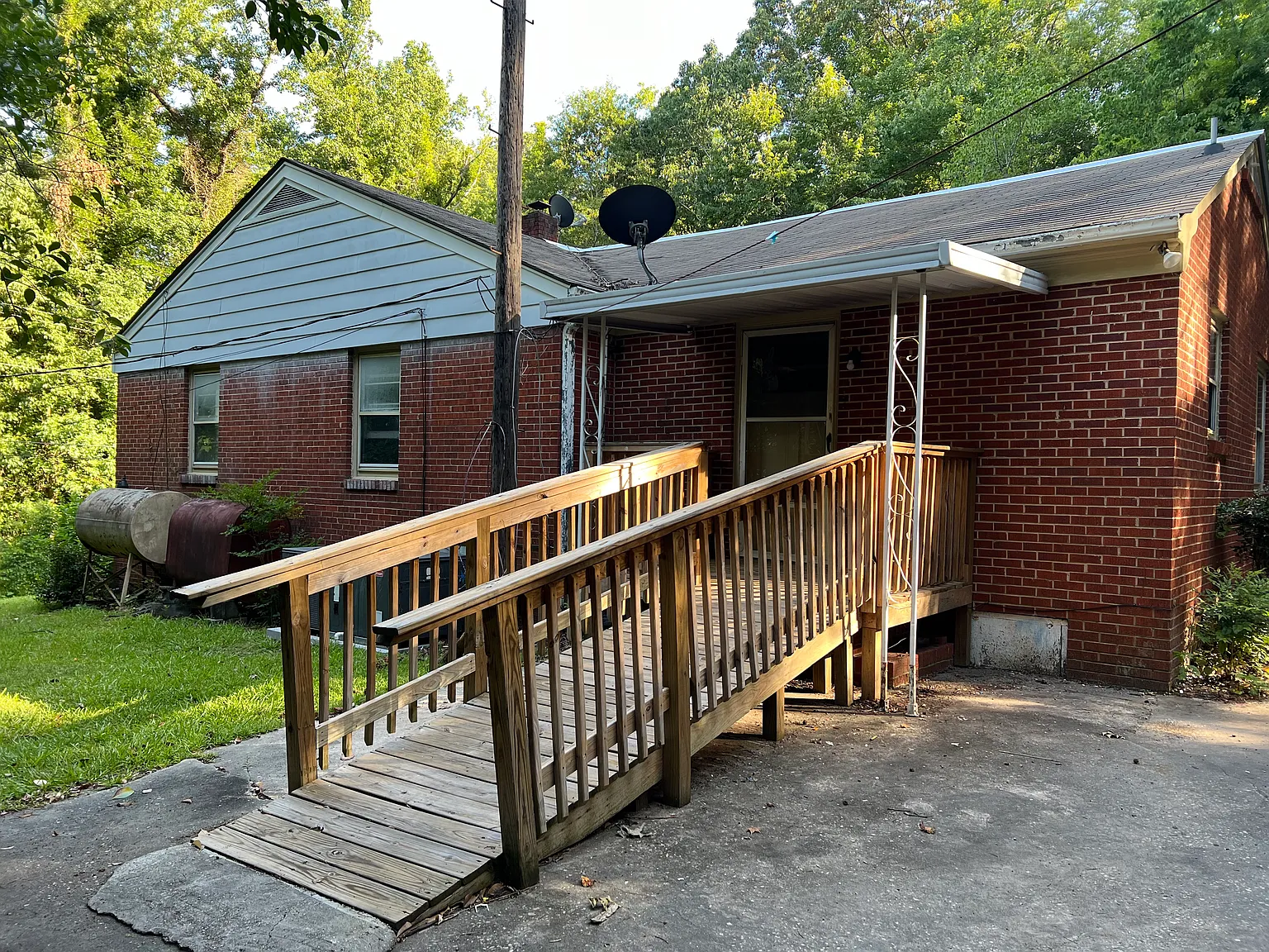 105 Shelton Cir — Photo 2