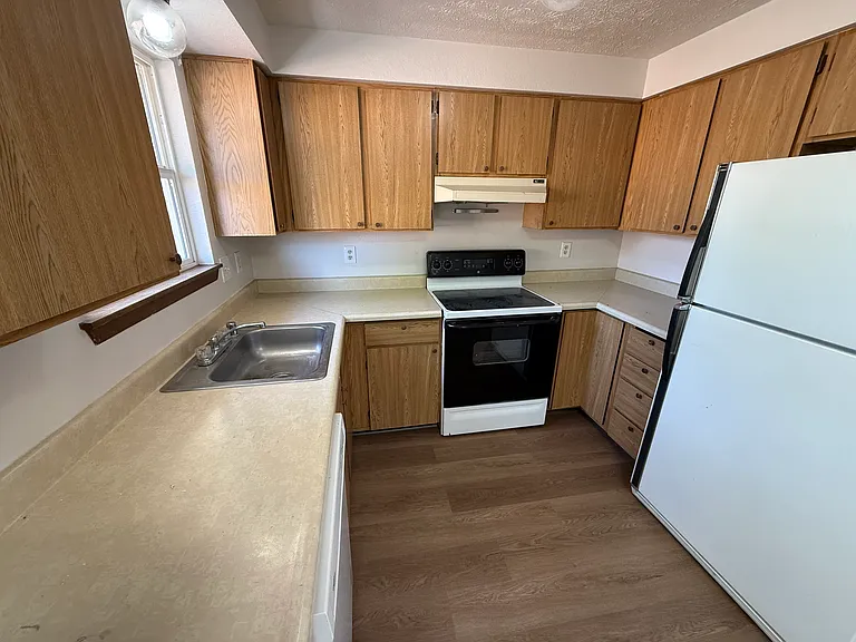5401 N Crestline St #A — Photo 5
