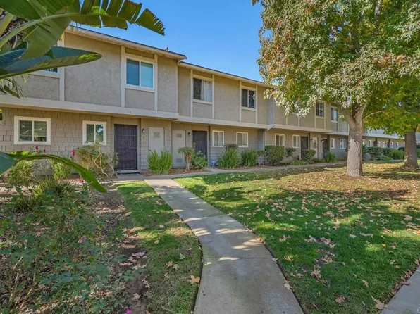 2112 E Vista Way APT 10, Vista, CA 92084